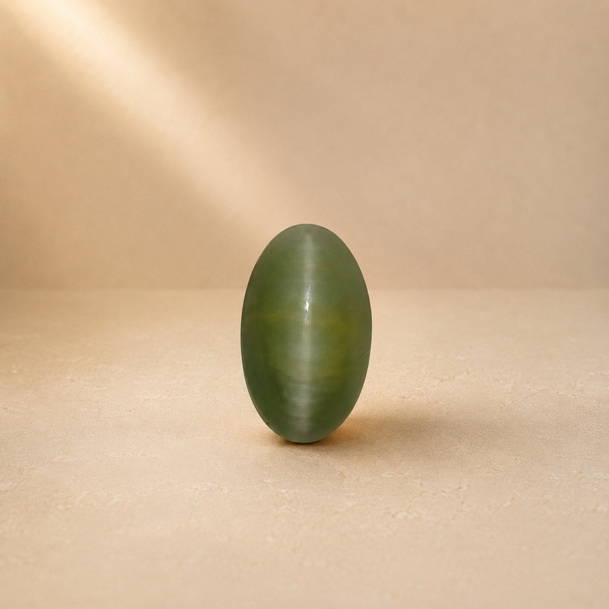 Cats Eye Quartz 6 Carats — Dharmikstone