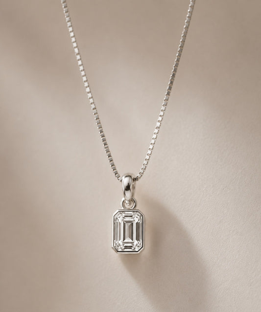Silver Mohini Pendant with emerald-cut consecrated stone on silver box chain — Dharmikstone